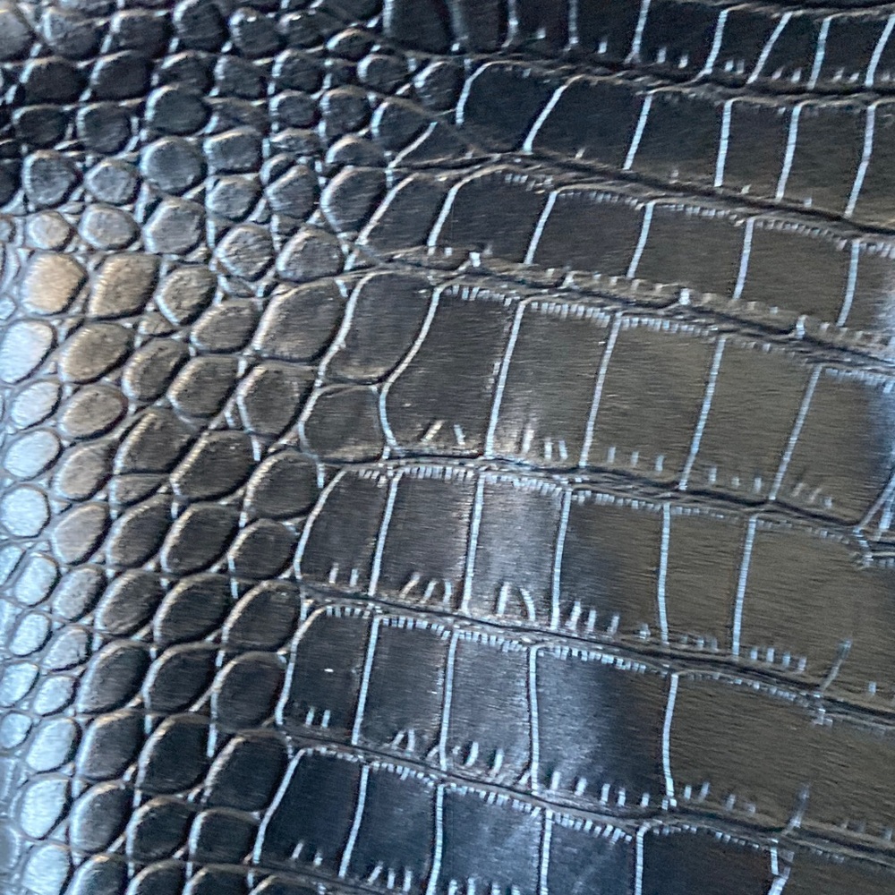 Baccini embossed black beauty pant faux crocodile animal print 10 - Picture 4 of 17